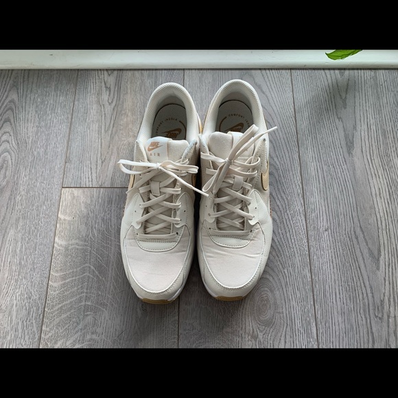 Japanese Nike Air Max Running Shoes Beige - Picture 3 of 9